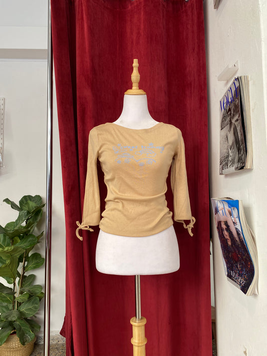 Beige cotton top with graphic design