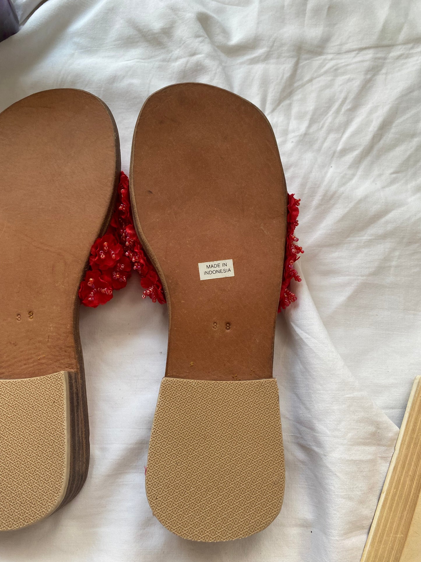 Brand new vintage flower sandals