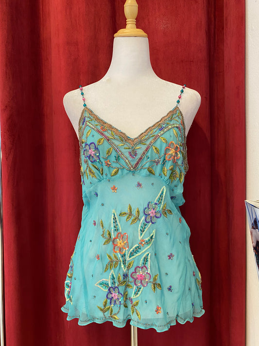 100% silk brand new handbeaded baby blue top š¦