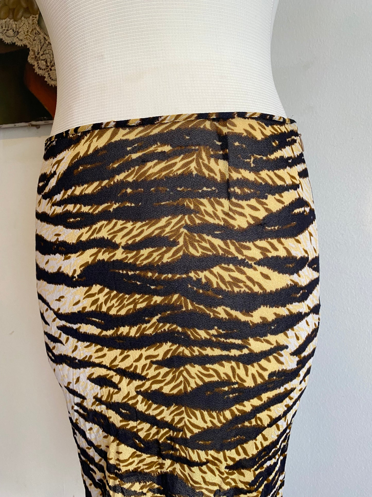 Dolce& Gabbana 00s animal print see through skirt