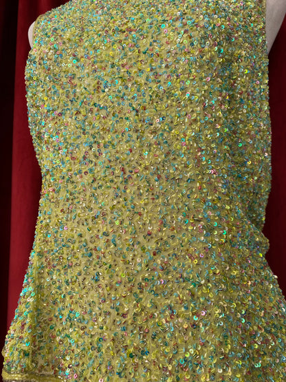 100% silk handbeaded green top 🧚