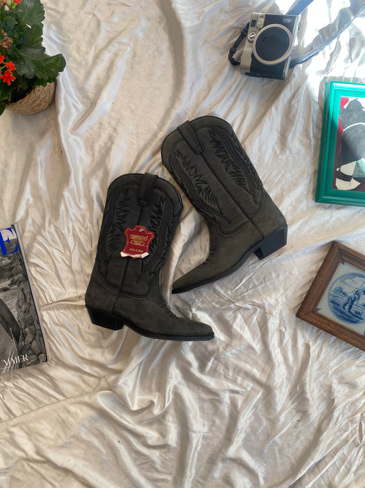 Suede brand new vintage black cowboy boots