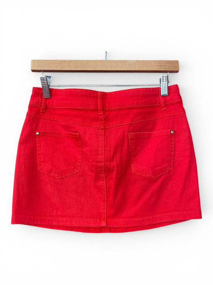Red mini skirt with studs 💋