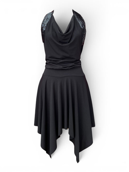 The ultimate y2k open back dress 🖤