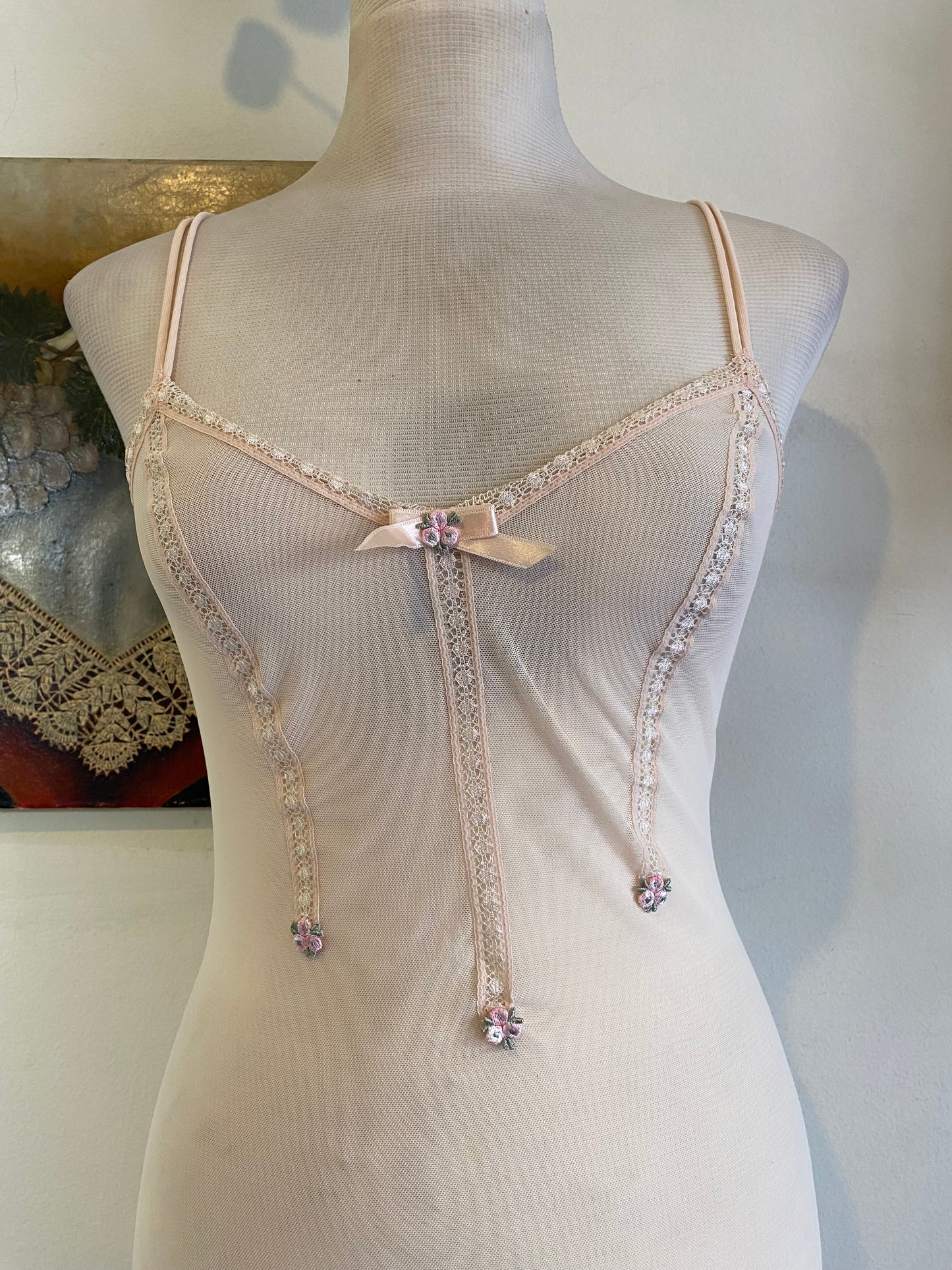 Fairy light pink babydoll with flower details