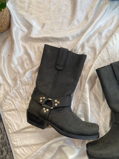 Leather brand new vintage black cowboy boots