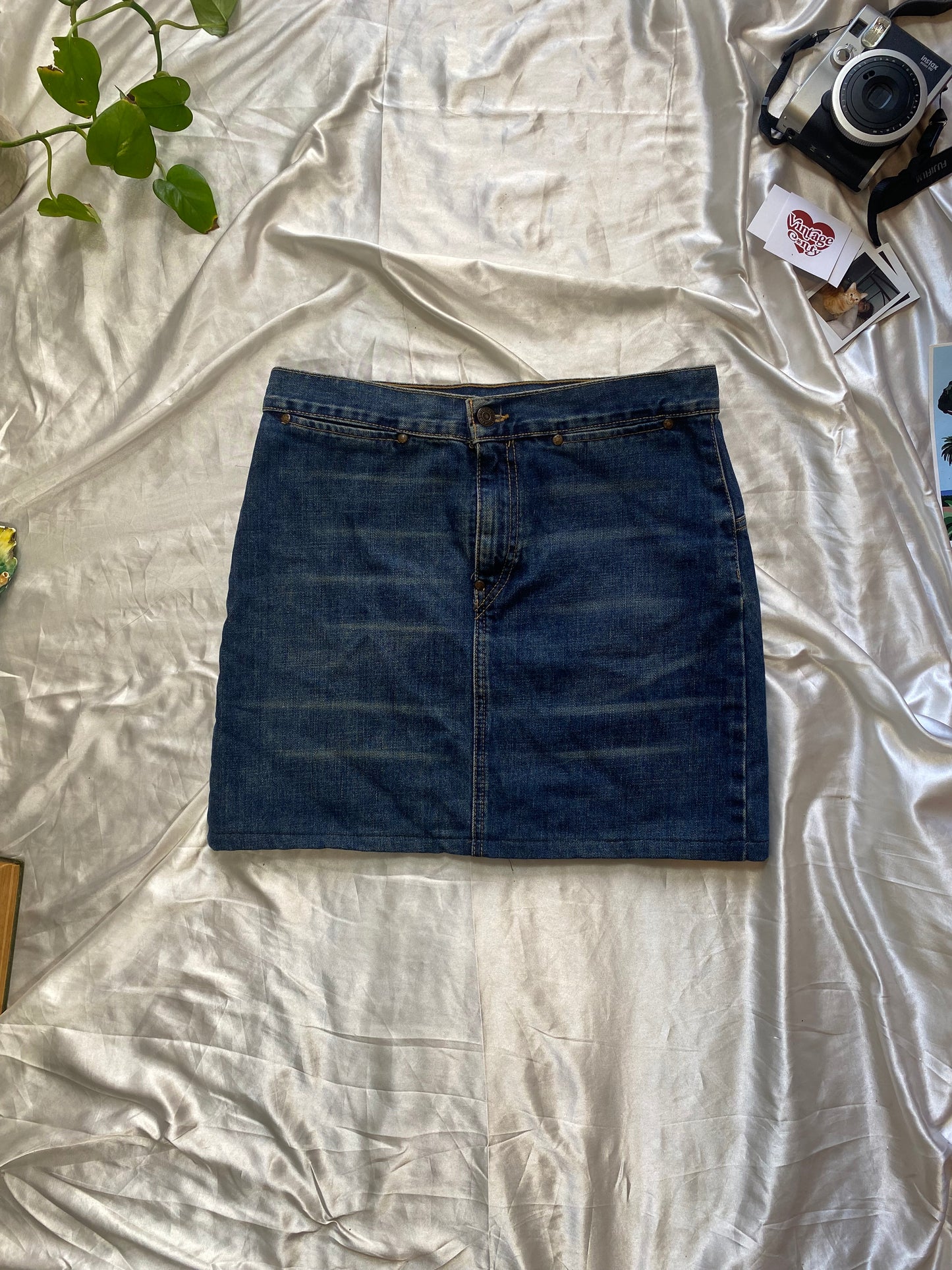 Levi’s Jean mini skirt