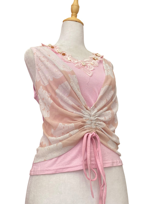 Pink rushed summer top with seashell details 🐚