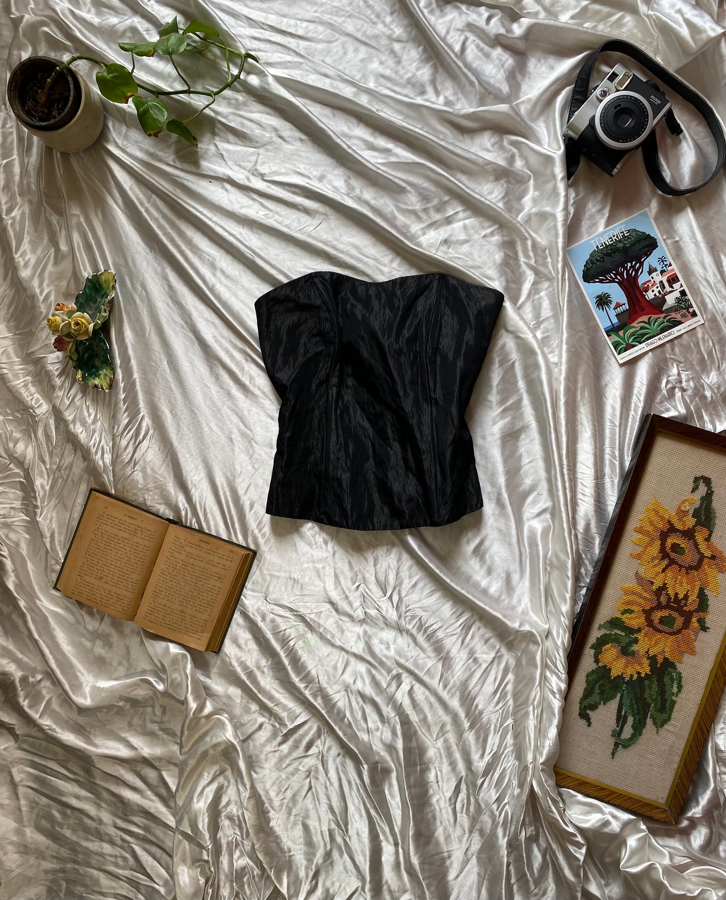 Brand new liquid organza fitted corset