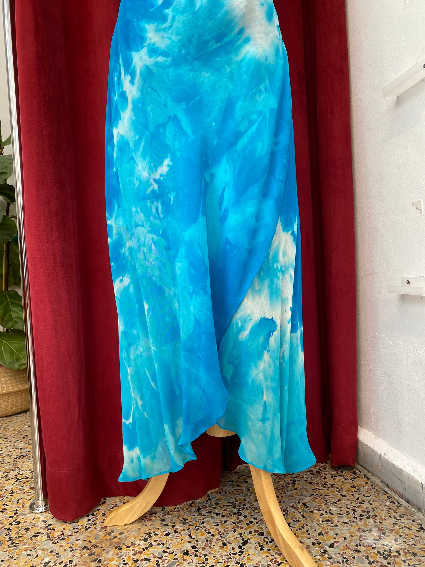 The ocean blue dress