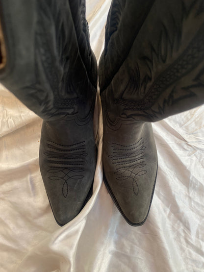Suede brand new vintage black cowboy boots