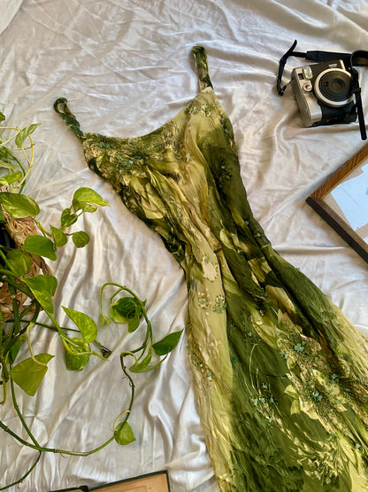 100% silk green ethereaal gown