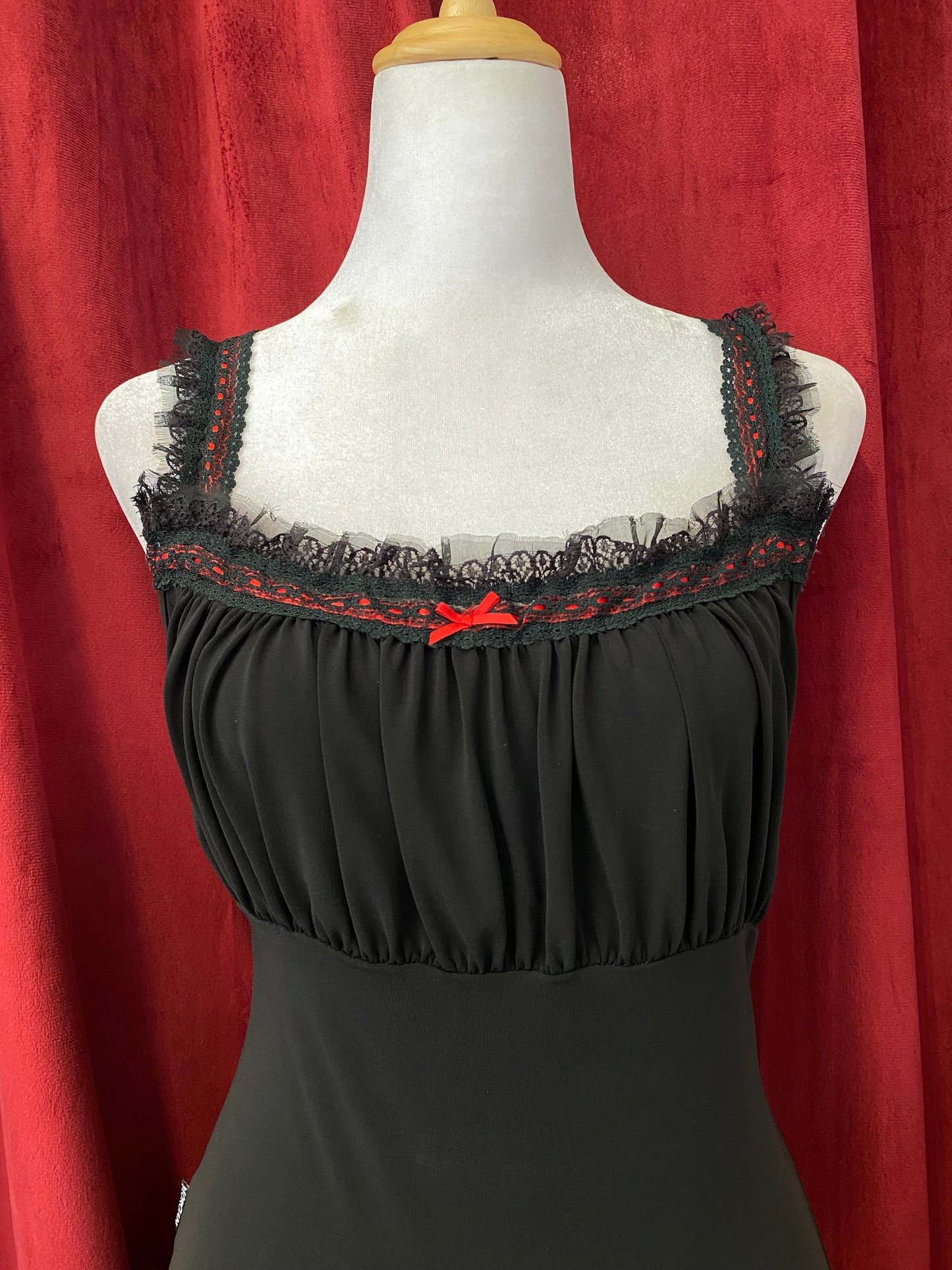 Morgan de Toi black y2k top with ruffled details 💋