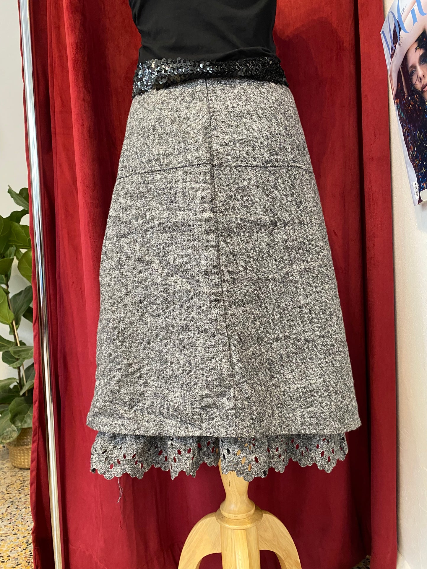 Grey midi skirt with lace details on the bottom