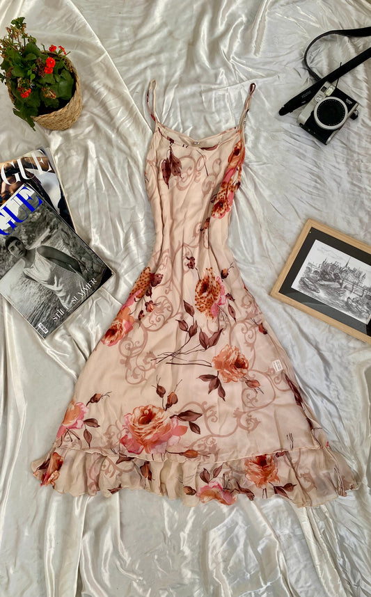 Beige floral sequin dress 🤍