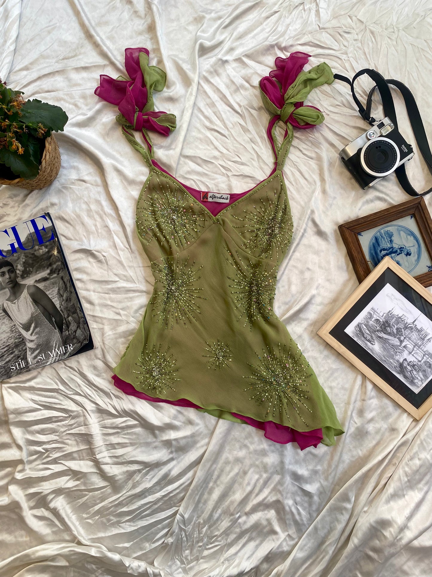 100% silk brand new 2 coloured handbeaded top 💐