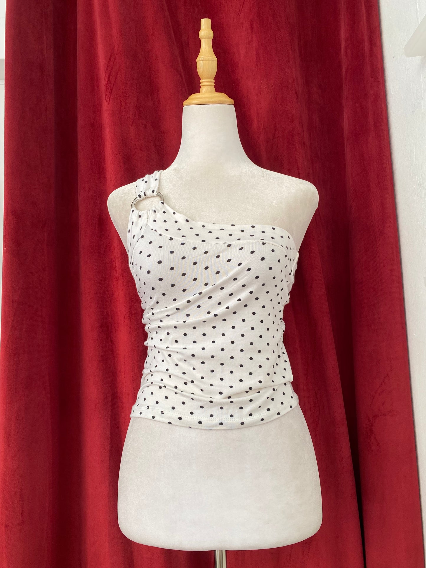 White one shoulder polka dot top