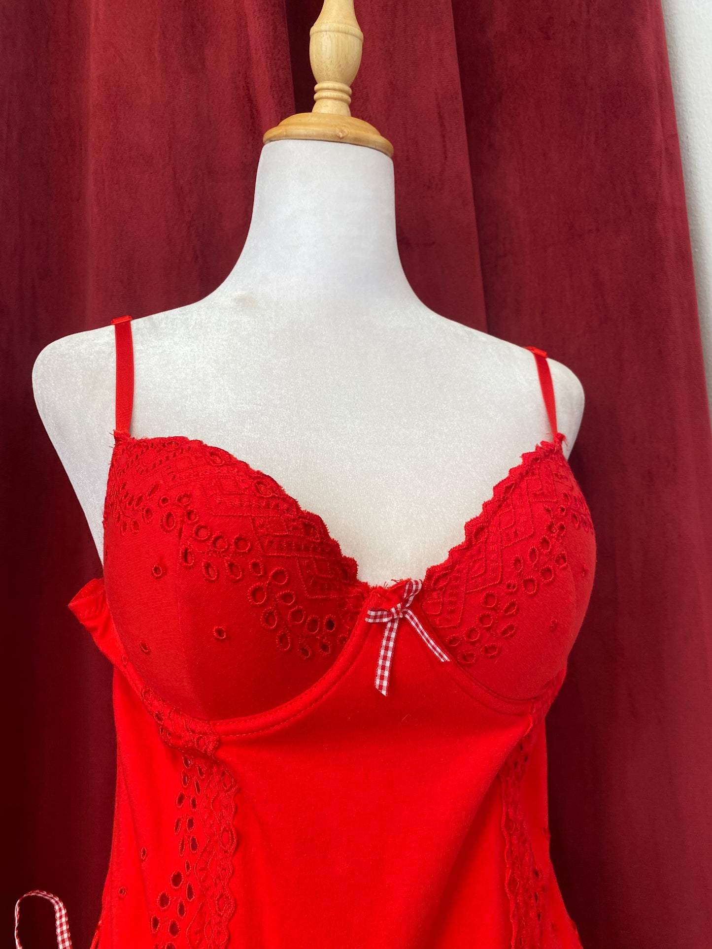 Red lace up corset 💋