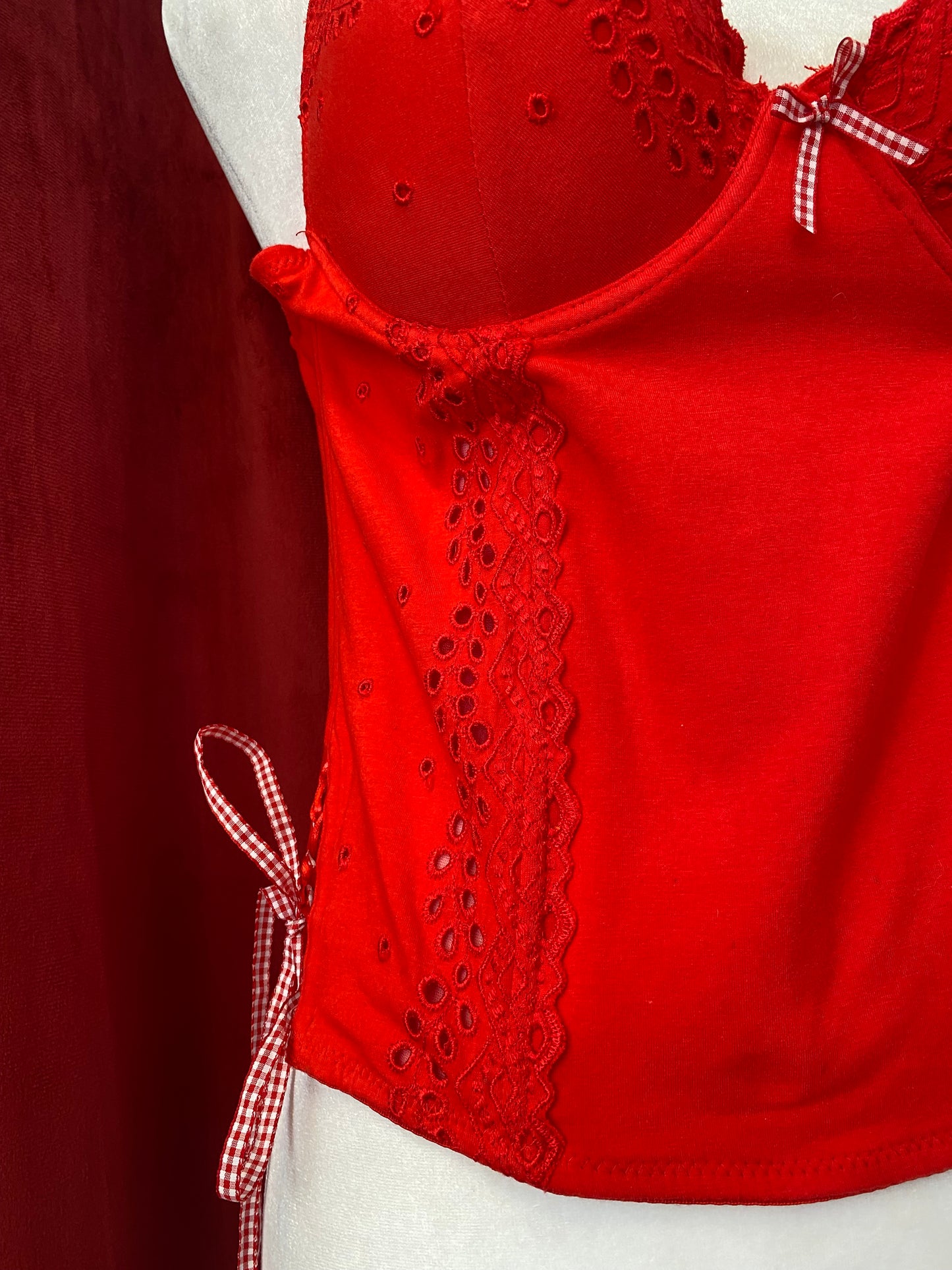 Red lace up corset 💋