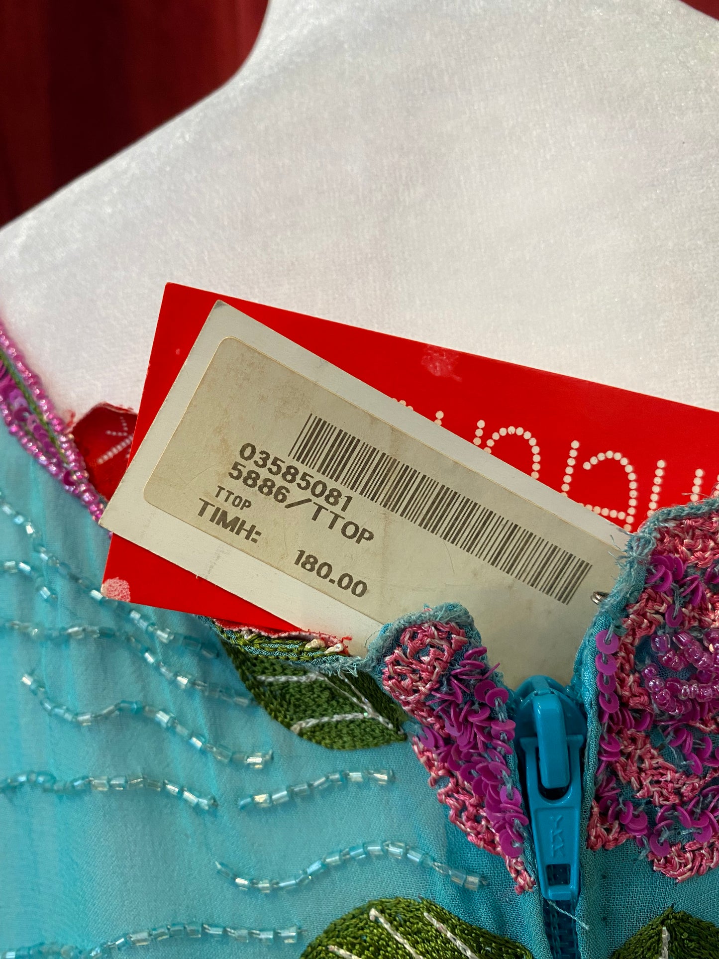 100% silk brand new aftershock handbeaded top 💙