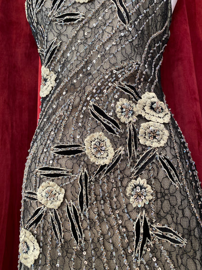 Lace brand new handcrafted gown with floral embellishments 🤍