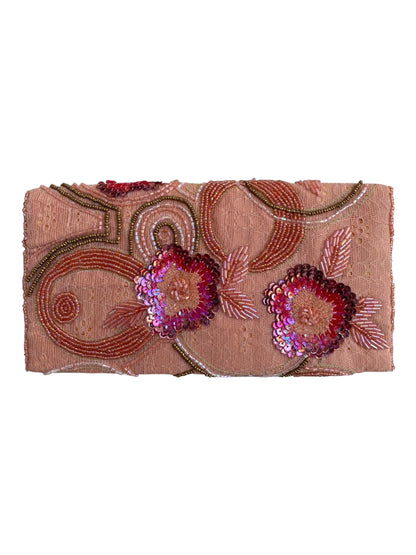 The ultimate summer clutch