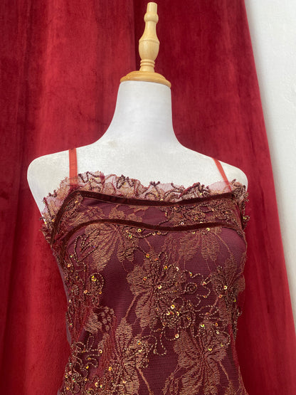 Burgundy top with gold lace ✨