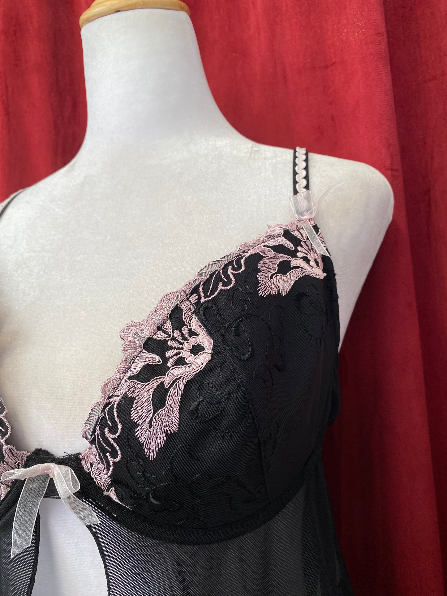 Corset y2k mesh top with pink details 🎀