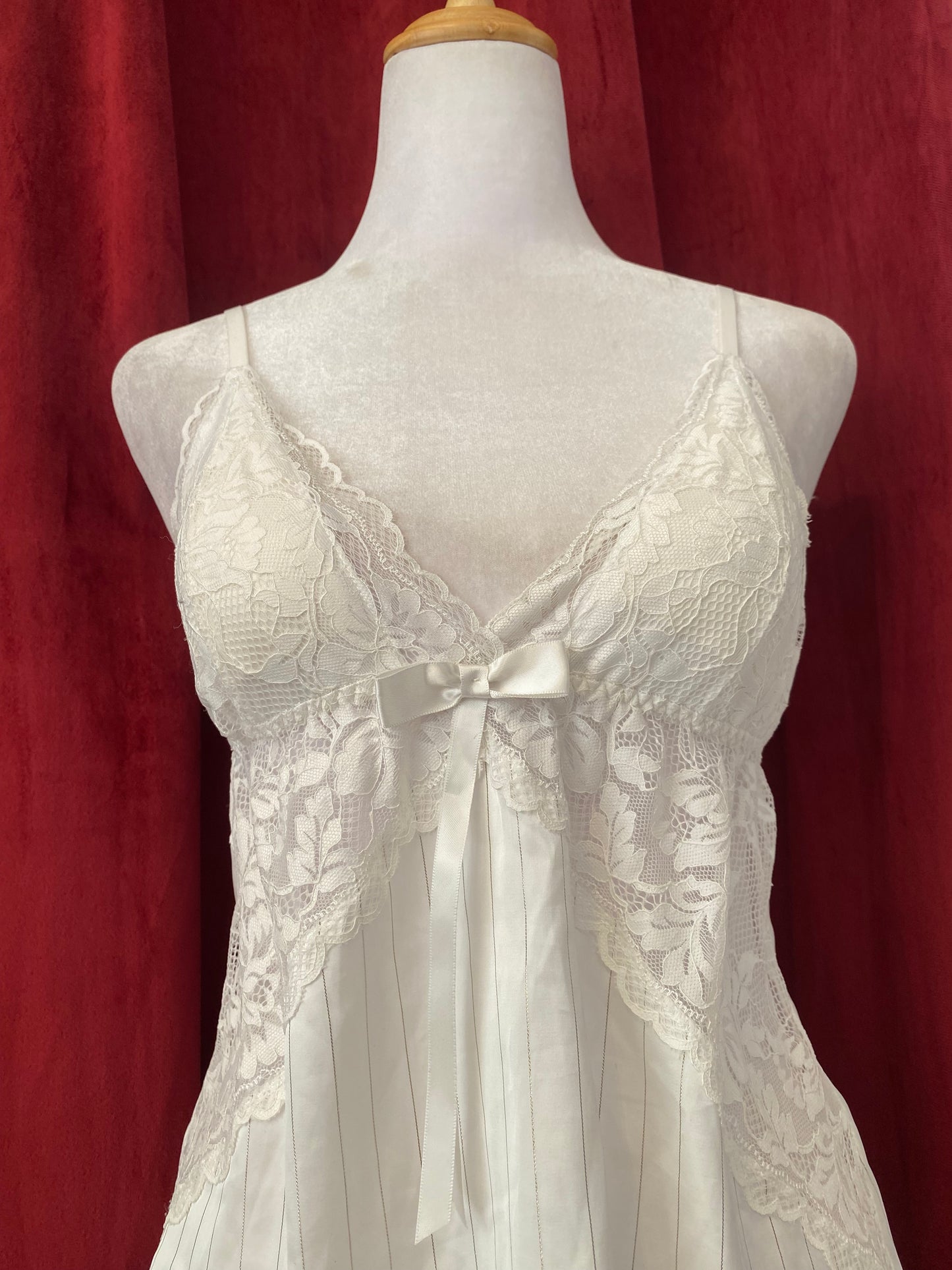 White lace corset top 🤍