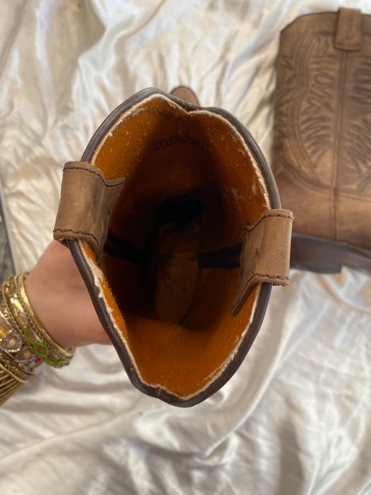 Suede brand new vintage brown cowboy boots