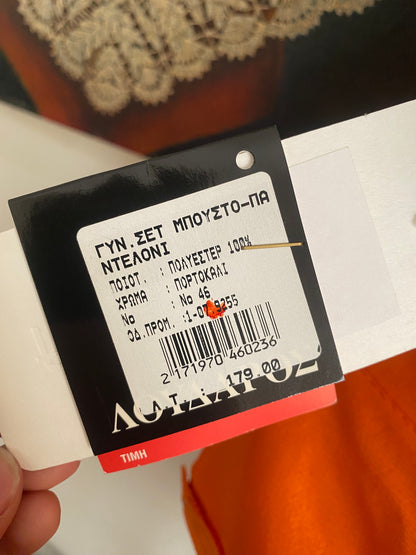 Brand new orange handbeaded set