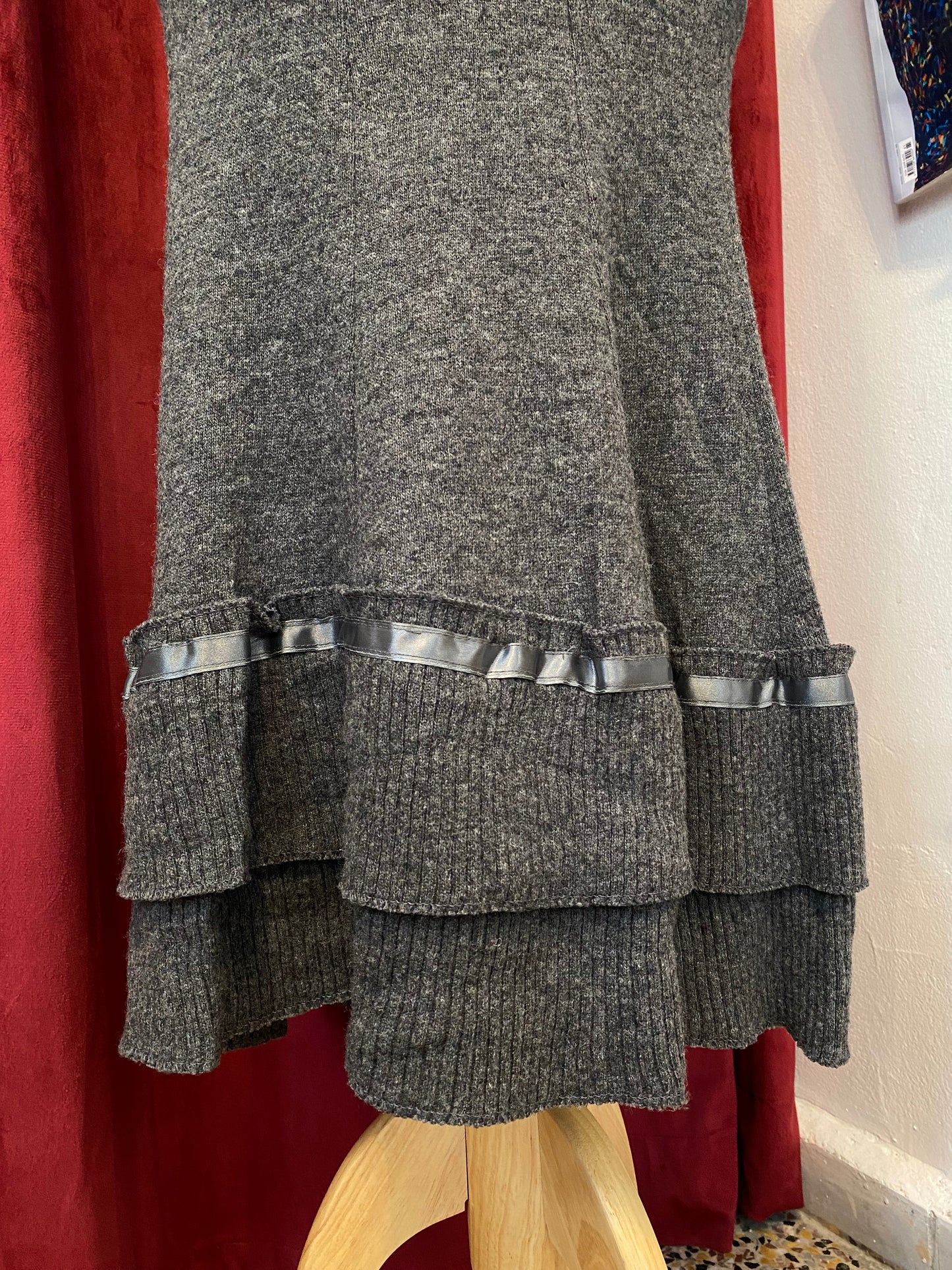 Grey mohair midi ruffled skirt