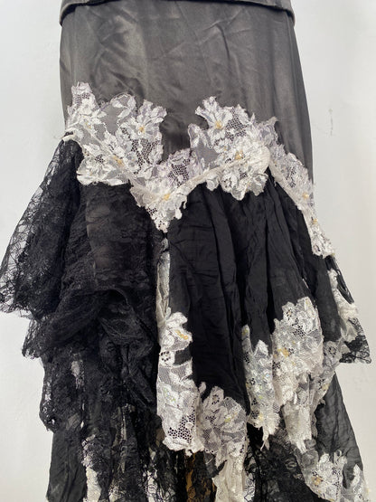 Brand new y2k set with ruffles and amazing lace details