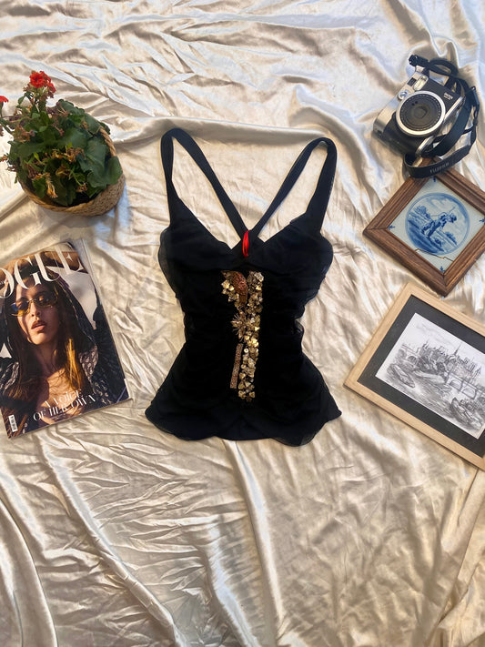 Black tight rushed up top ♟️