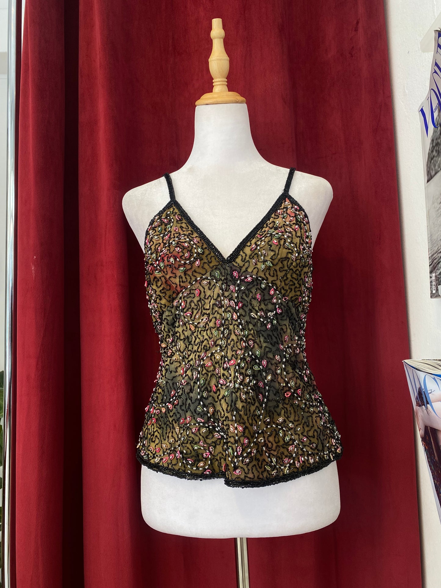 100% silk handbeaded top 🦚