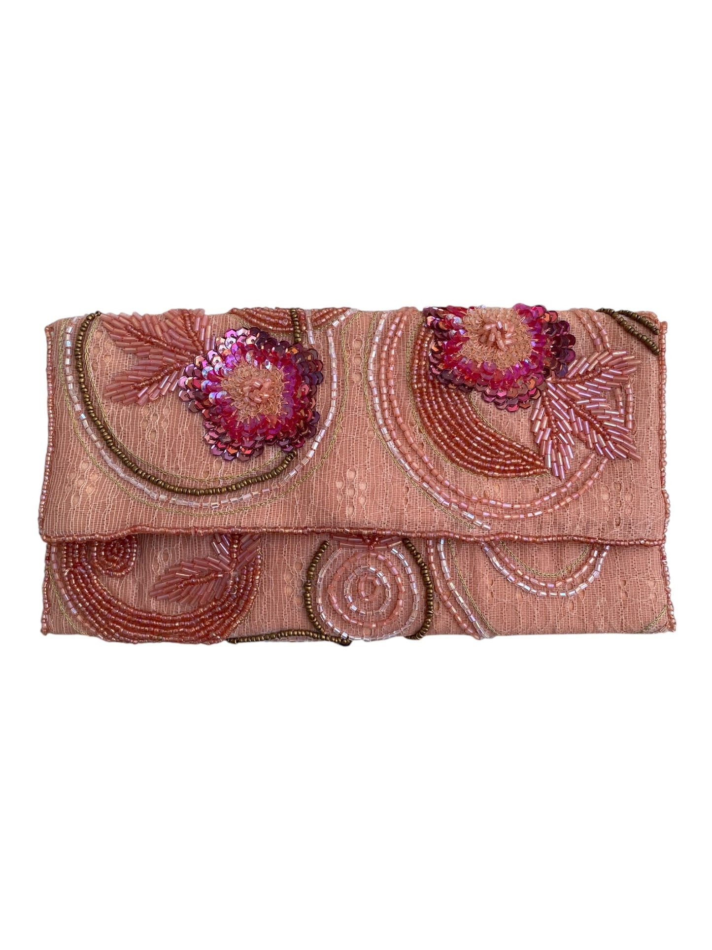 The ultimate summer clutch