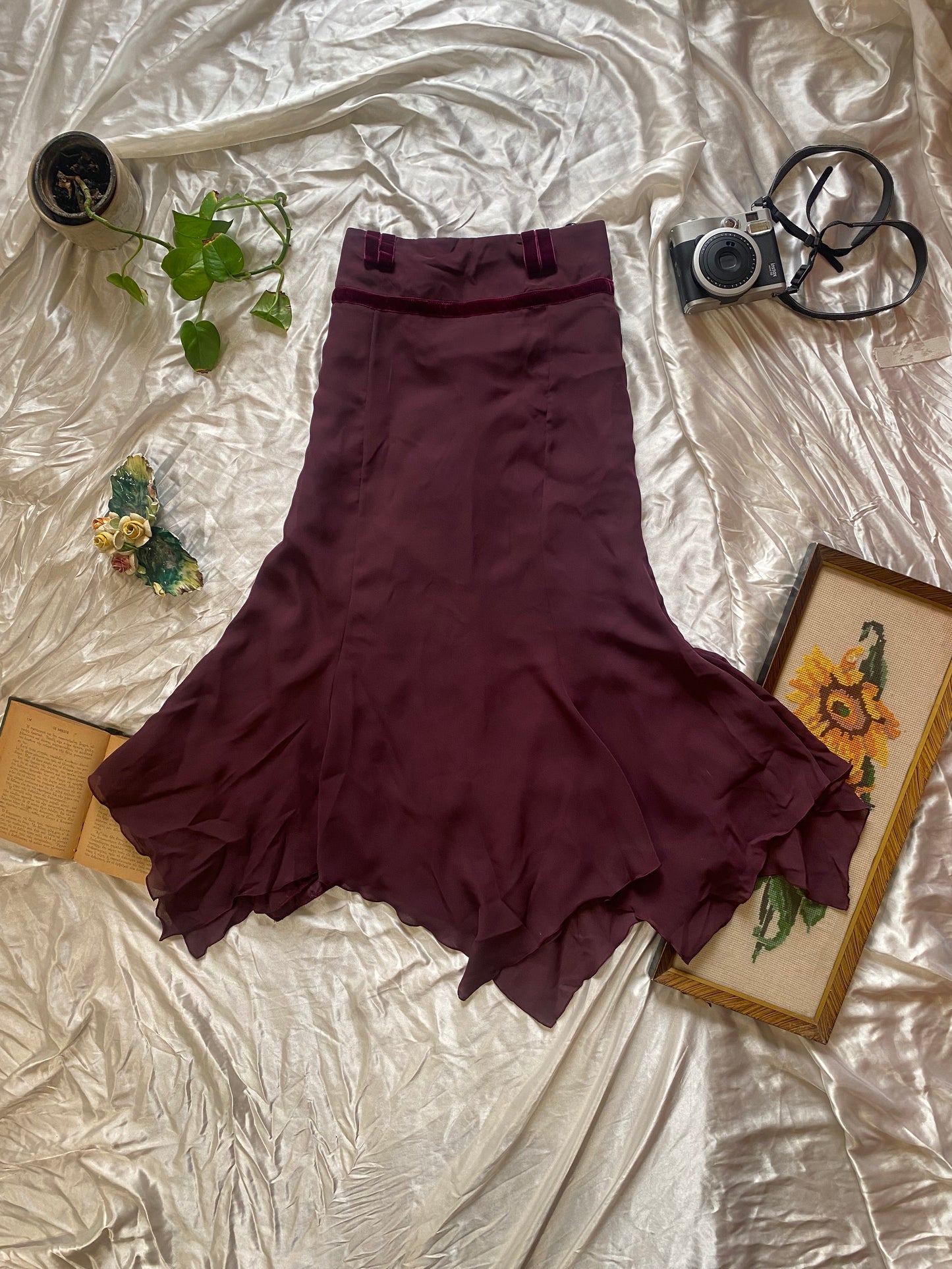 Brand new deep purple summer skirt with velvet details 🪻