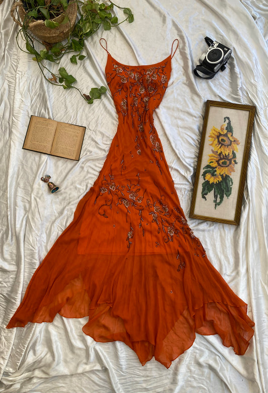 100% silk sunset handbeaded gown 🏵️