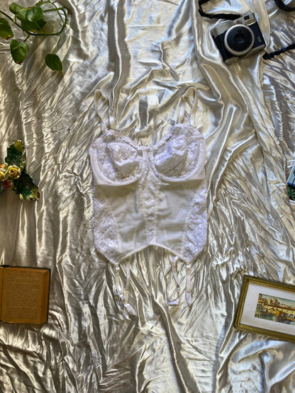 Bridal white corset with amazing details