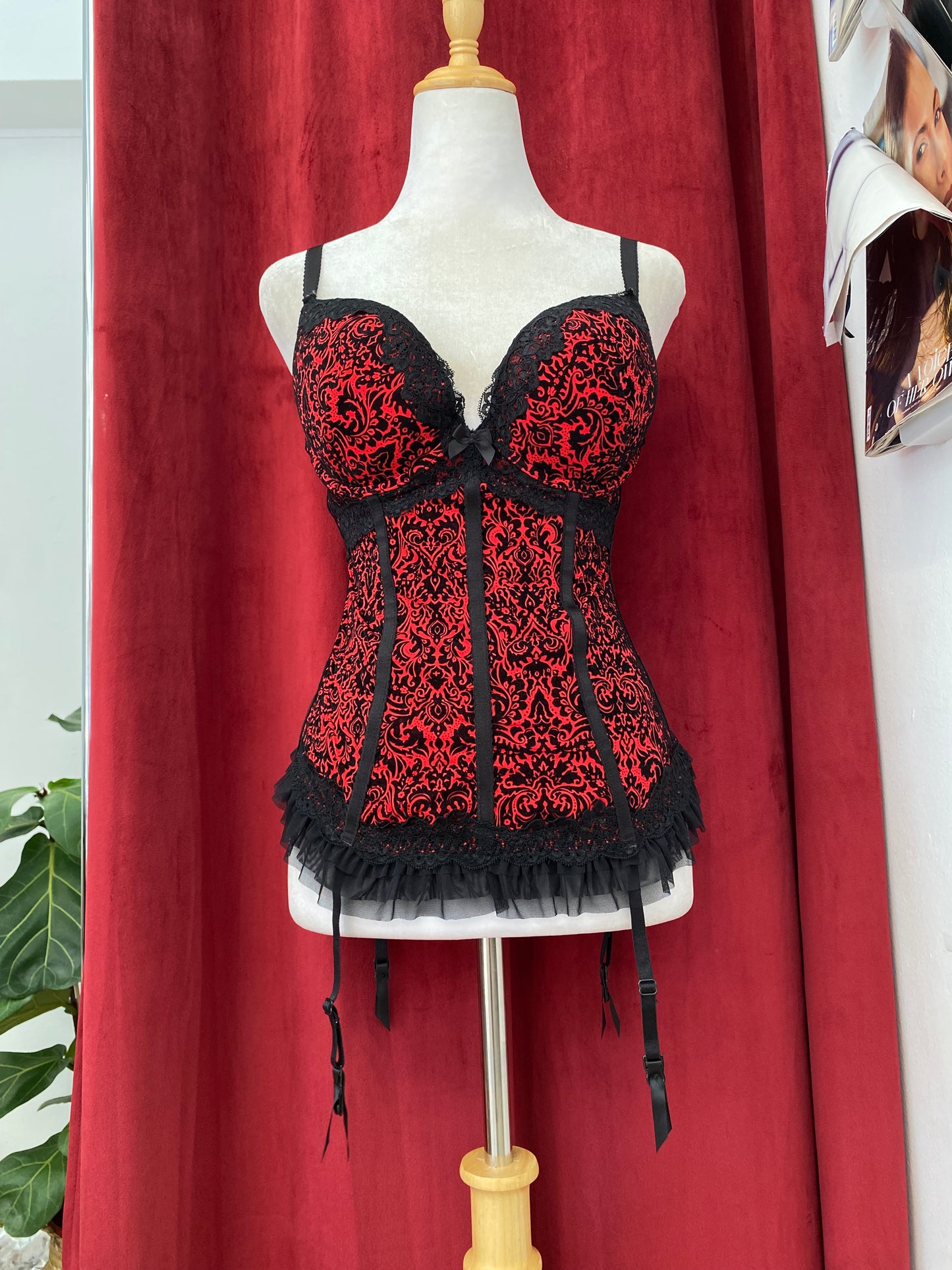 The medieval corset