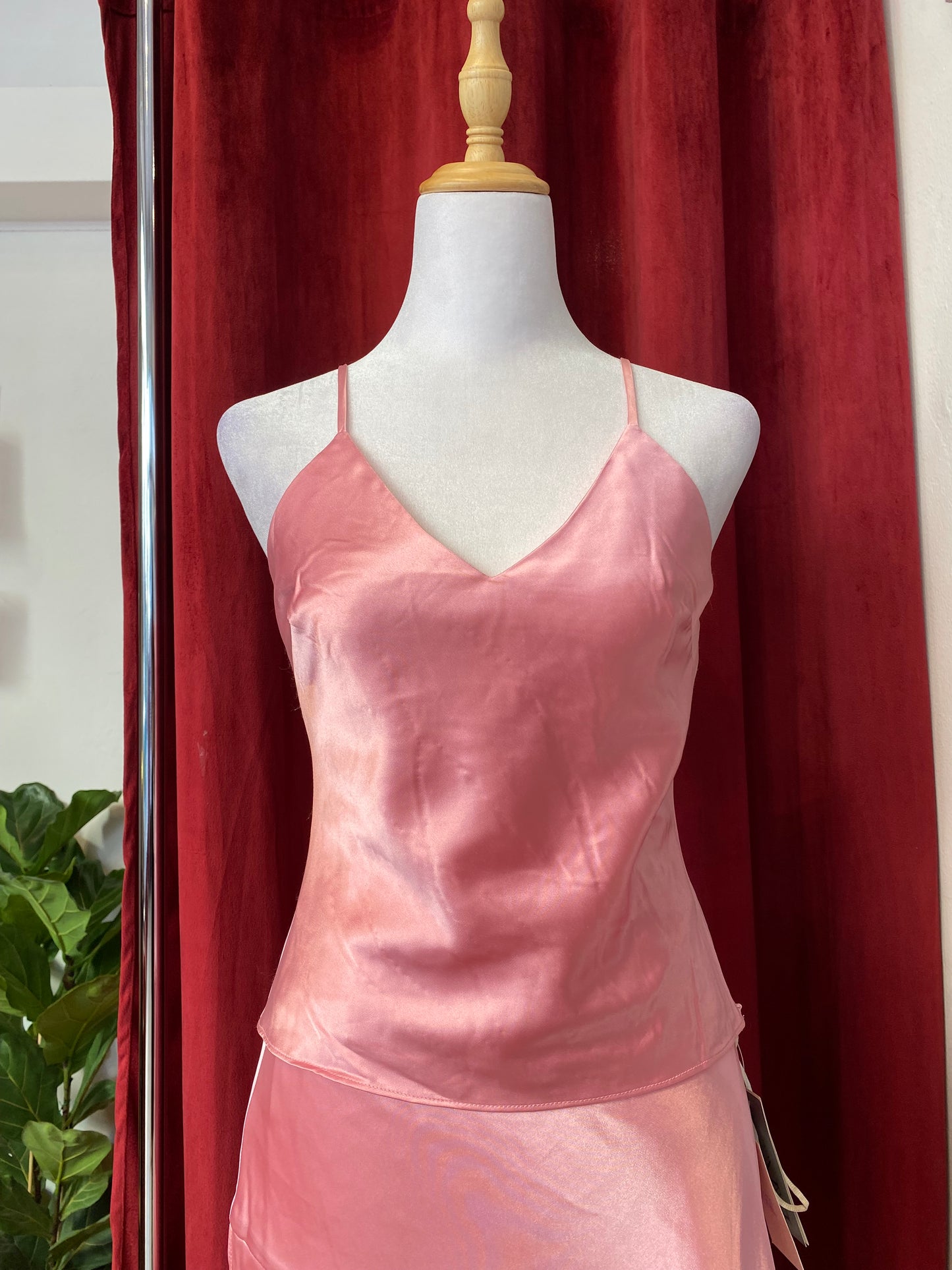 Brand new pink satin set with ruffled details