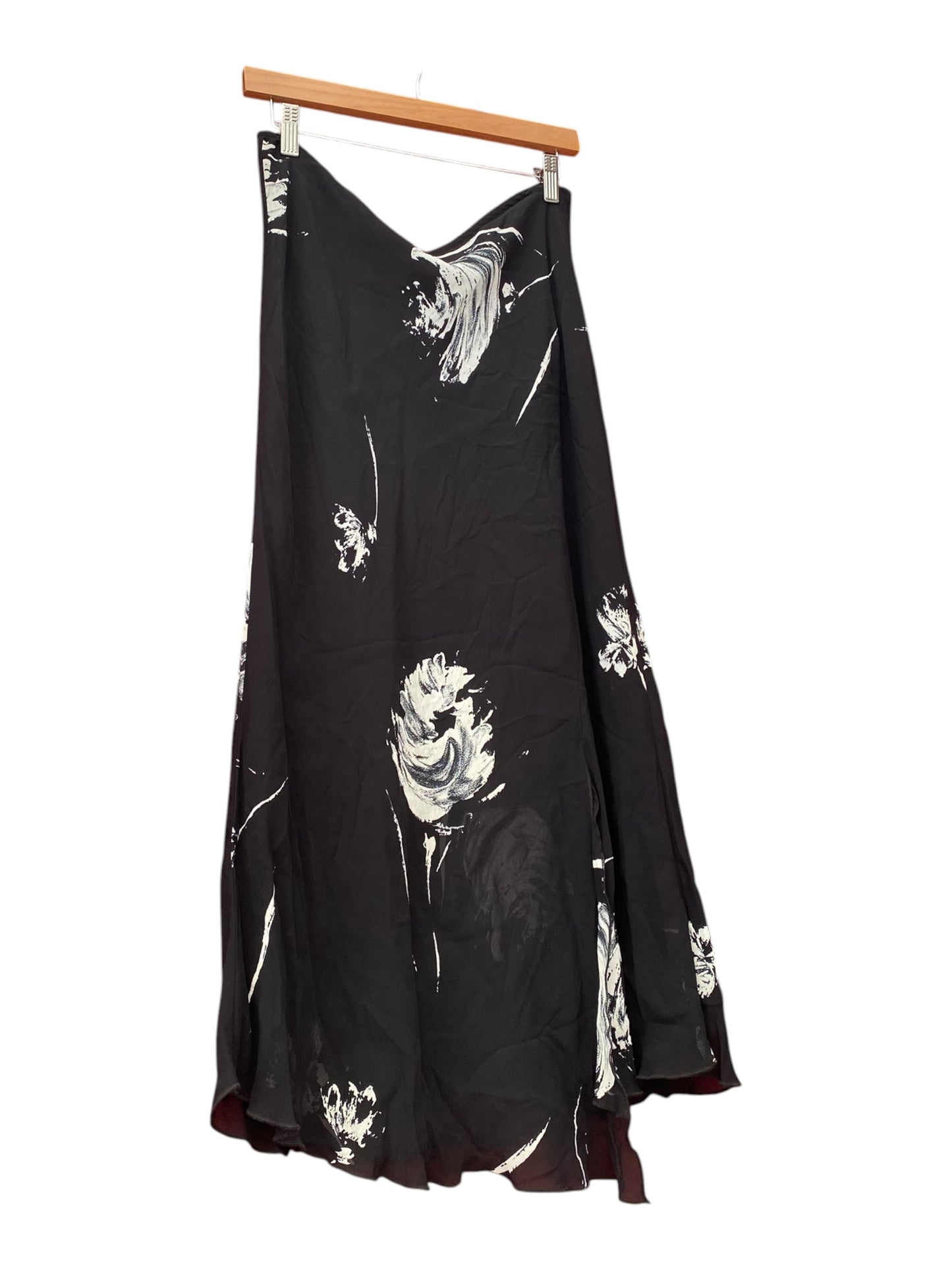Black floral maxi skirt 🖤