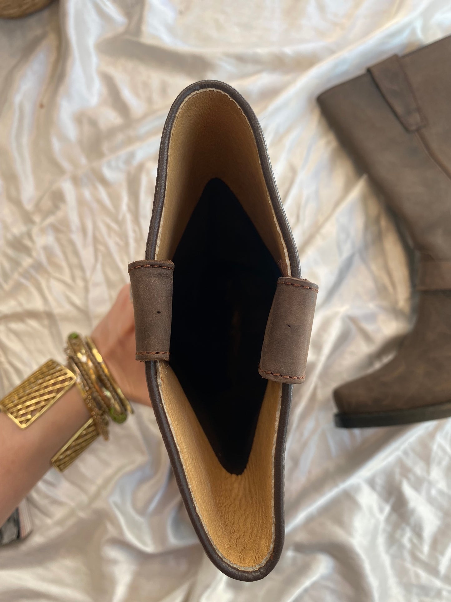 Leather brand new vintage brown boots