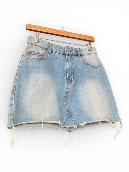 Light washed out mini skirt