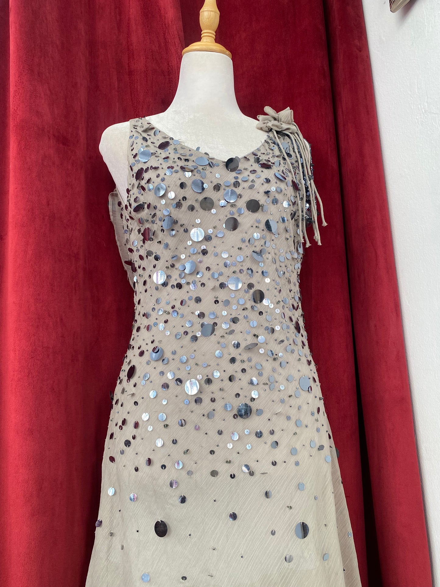 K derhy rare sequin gown
