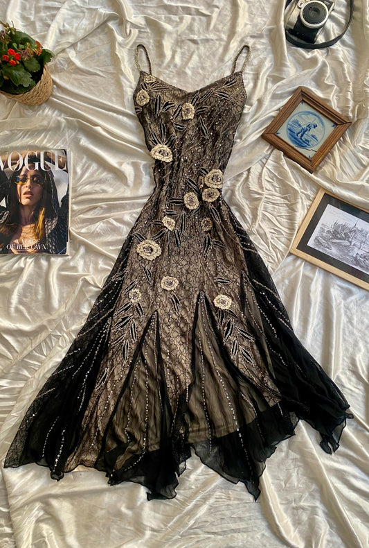 Lace brand new handcrafted gown with floral embellishments 🤍