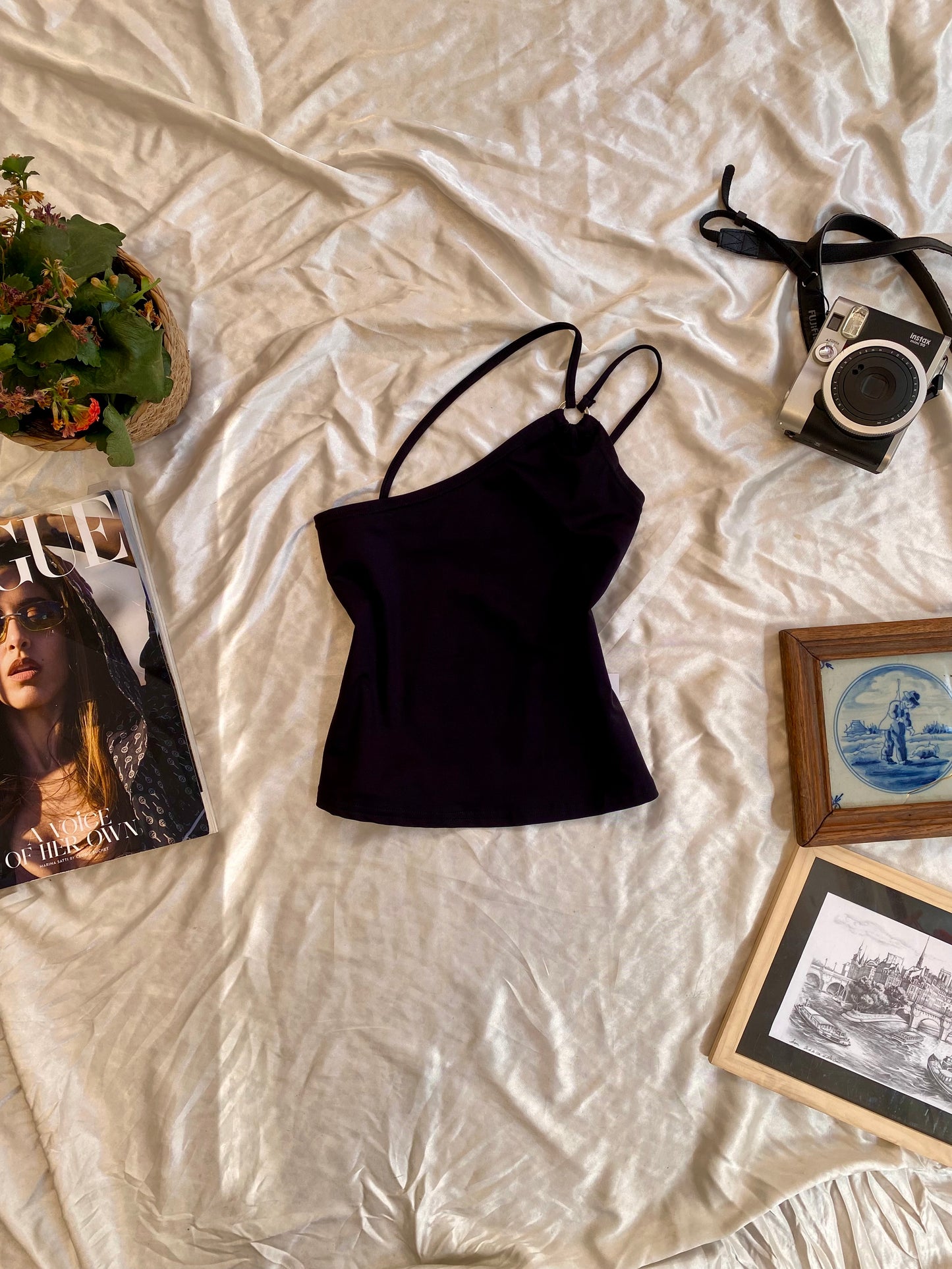 Black y2k one shoulder top