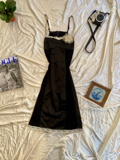 Classical Italian bodycon dress with lace details and open back