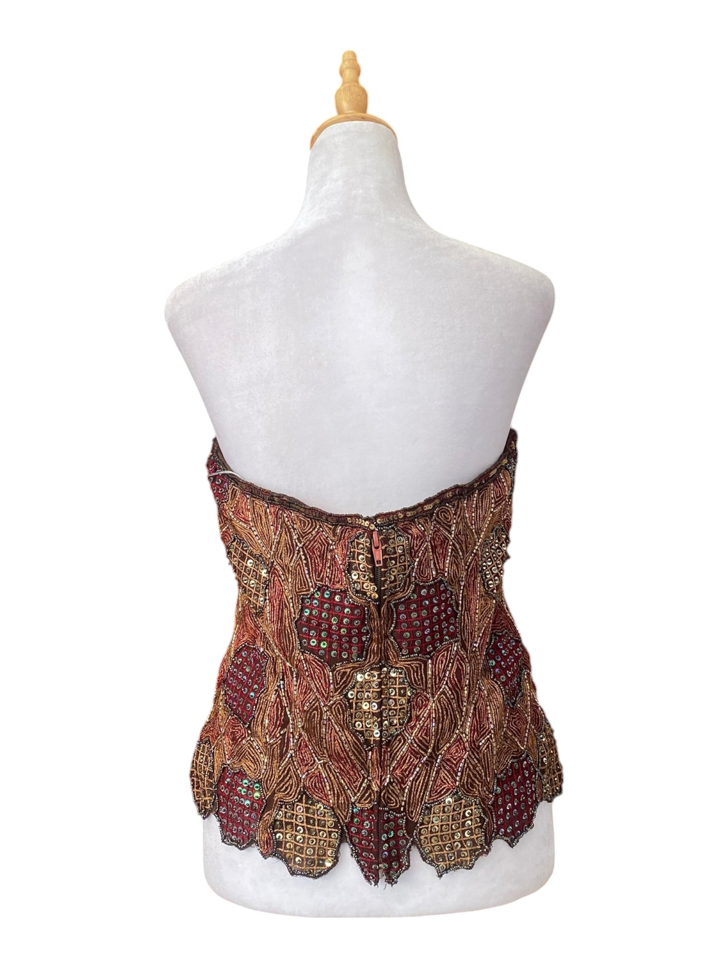 100% silk handbeaded corset ✨
