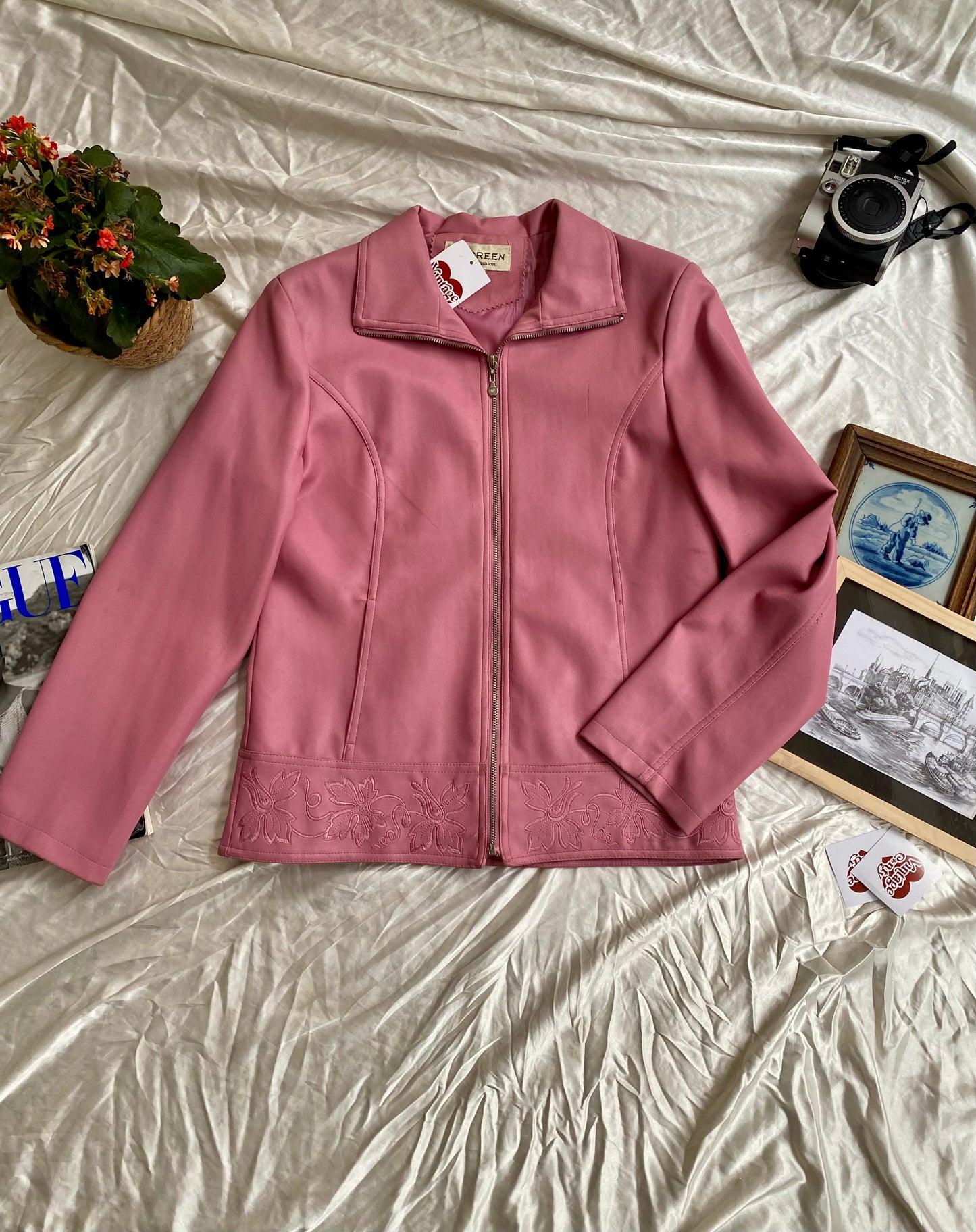 Real leather pink embroidered jacket